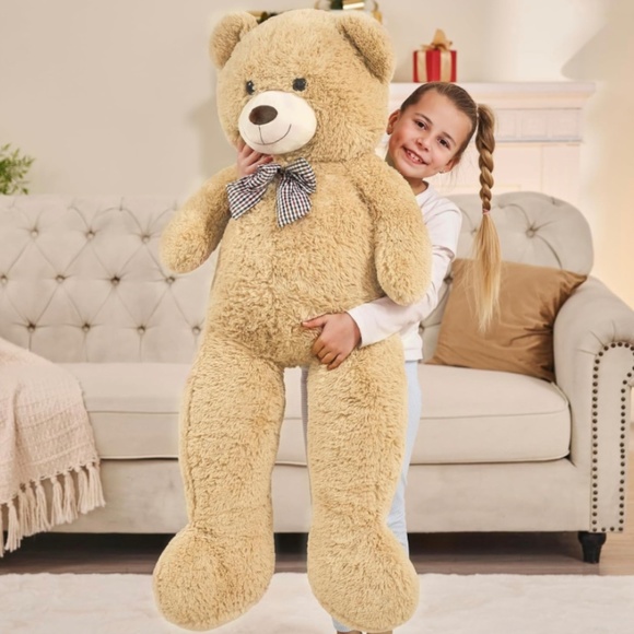Giant Teddy Bear - Picture 3 of 3